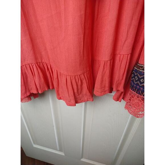 Justify Pink V Tassel Long Sleeve Semi Sheer Blouse. Size 1X - Picture 6 of 11